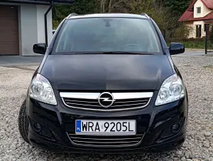 Opel Zafira B 1.8 Design Edition 2011