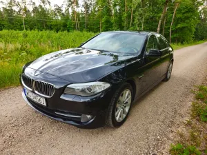 BMW 5 Series F10/F11 530d xDrive 2011