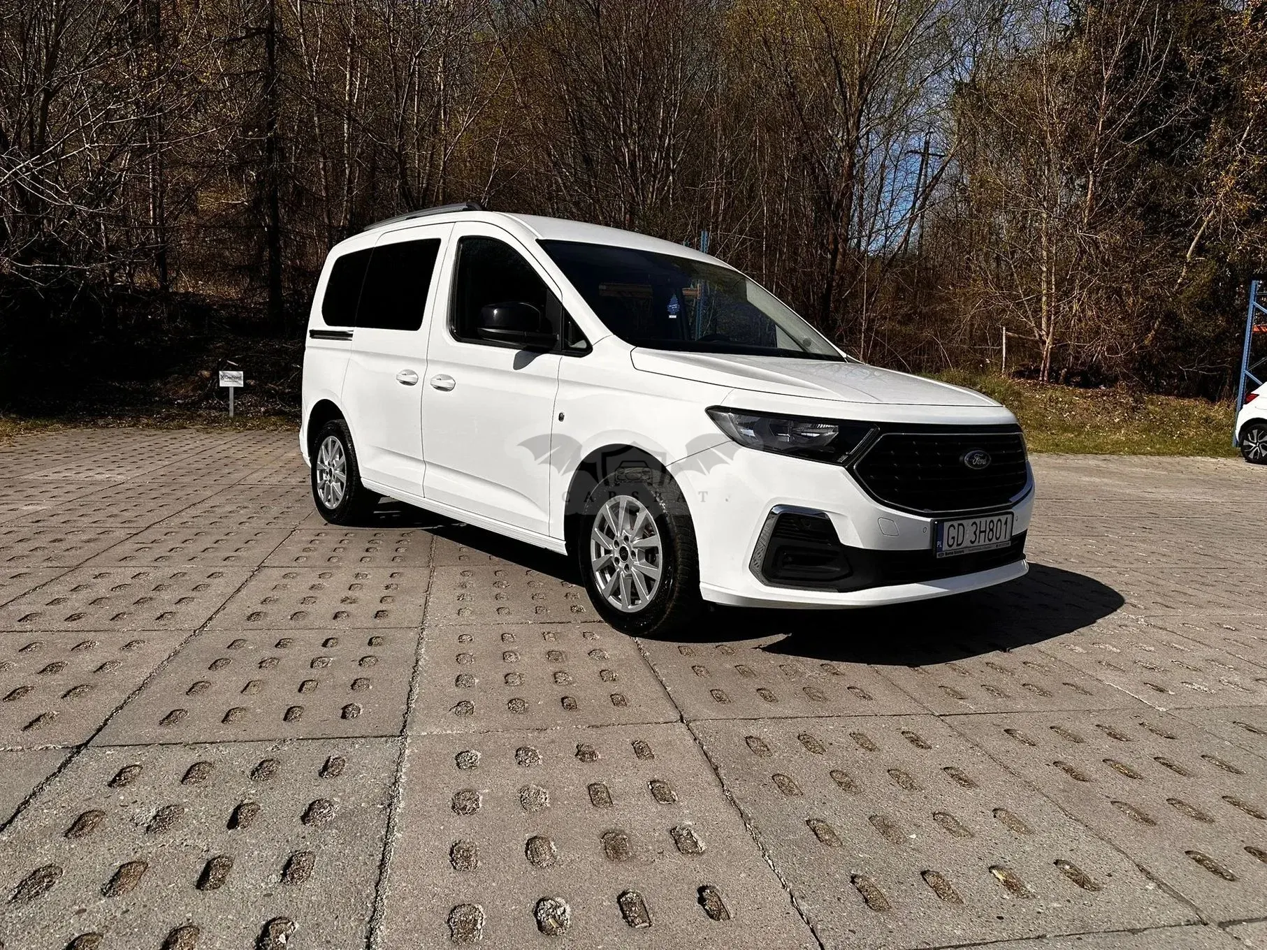 Ford Tourneo Connect III 2.0 EcoBlue Titanium 2022