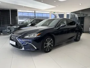 Lexus ES 2023