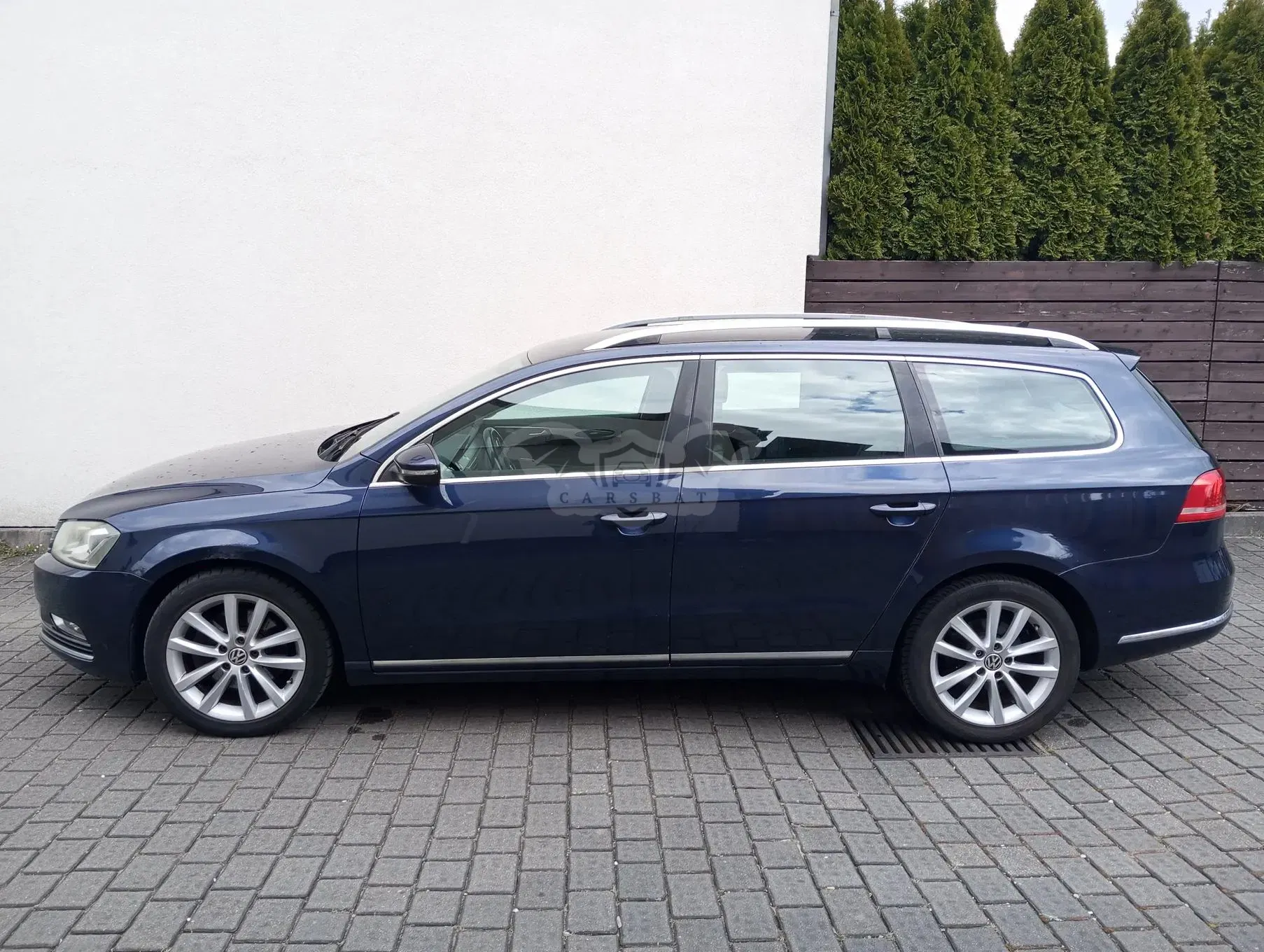 Volkswagen Passat B7 2.0 TDI 4Mot Highline DSG 2011