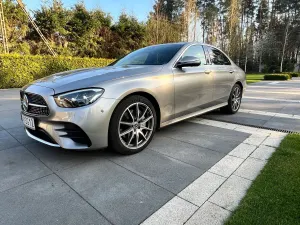 Mercedes-Benz E W210 220 d 4-Matic AMG 2022