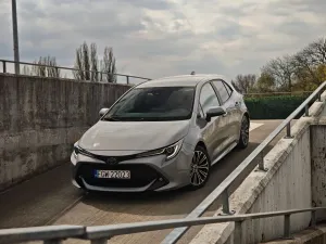 Toyota Corolla Seria E21 2.0 Hybrid Comfort 2019