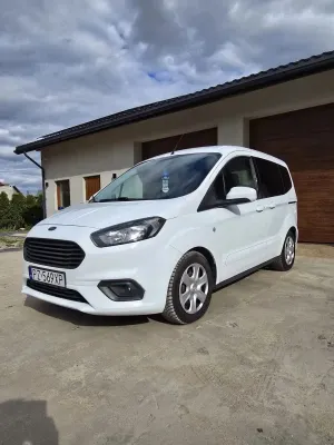 Ford Tourneo Courier 1.5 TDCi Titanium 2021