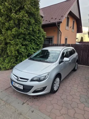Opel Astra J 2014