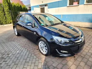 Opel Astra J 1.4 Turbo 150 Jahre 2012