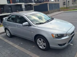 Mitsubishi Lancer IX 1.5 Invite 2010