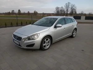 Volvo V60 I 2011
