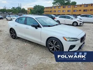 Volvo S60 III B5 B AWD R-Design 2023