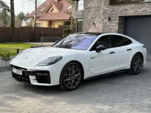 Porsche Panamera 2024