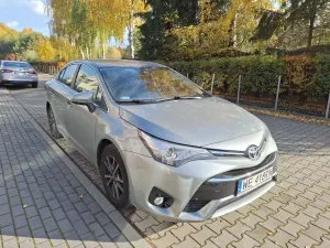 Toyota Avensis III 1.8 Premium 2017