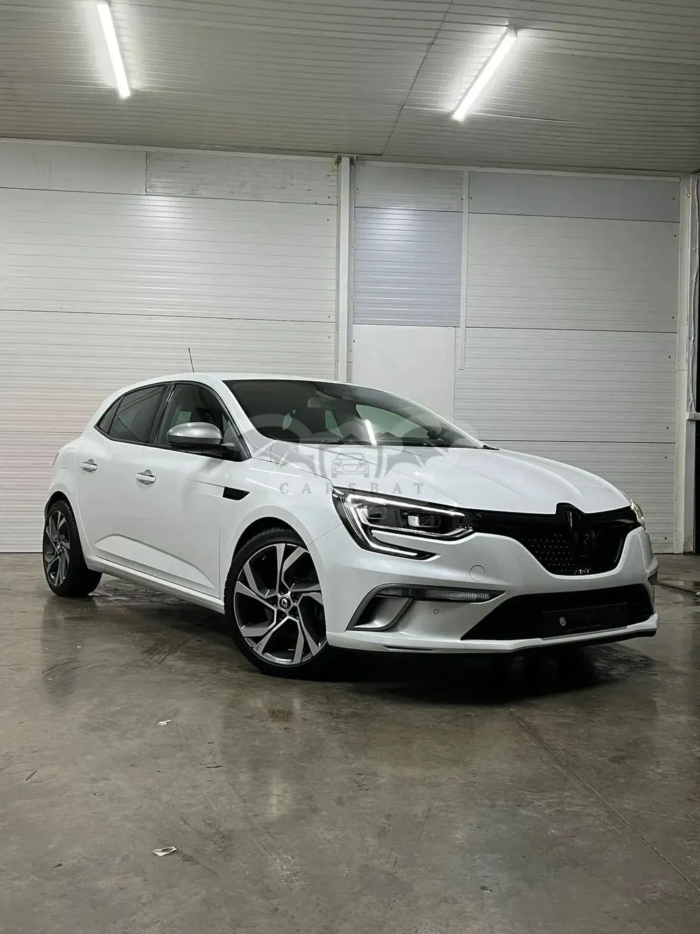 Renault Megane IV ENERGY TCe 205 EDC GT 2016
