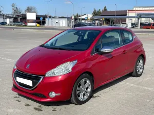 Peugeot 208 I PureTech 110 Stop & Start Allure 2015