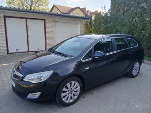 Opel Astra J 1.7 CDTI DPF Cosmo 2012