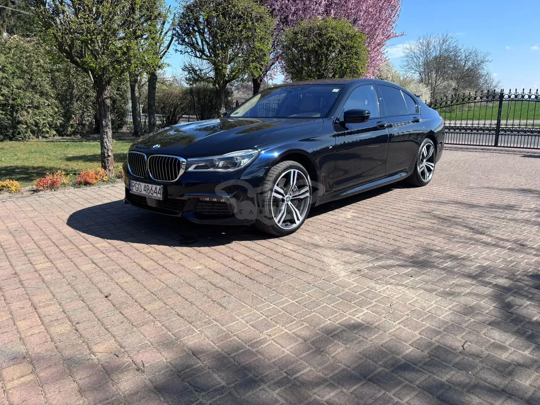BMW 7 Series G11/12 750i xDrive 2016