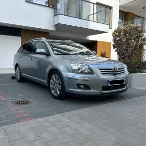 Toyota Avensis II 2.0 D-4D Luna 2008