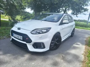 Ford Focus Mk3 (2010-2018) 2.0 EcoBoost ST mit Leder-Sport-Paket 2013