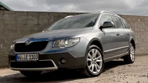 Skoda Superb II 2012