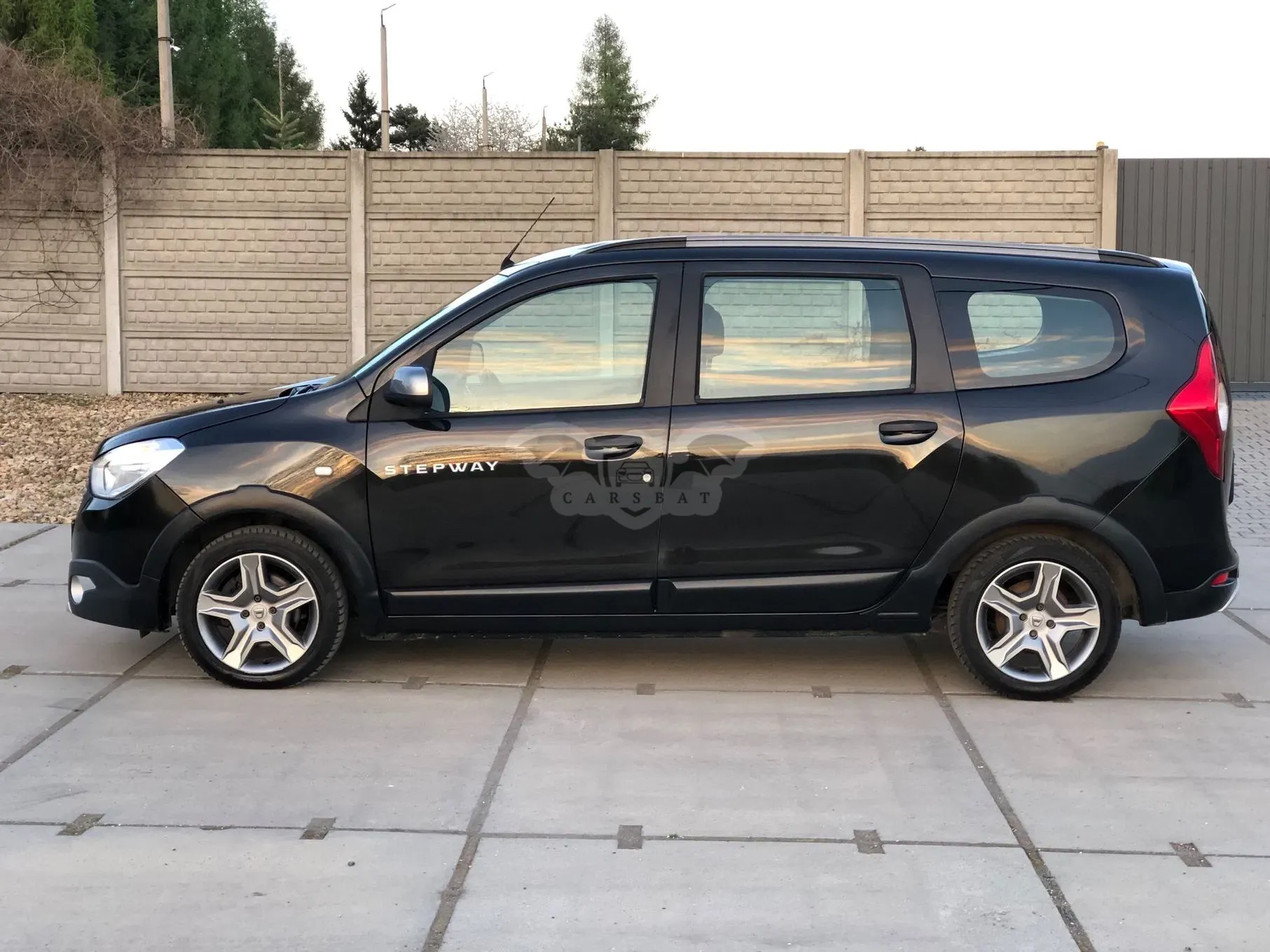 Dacia Lodgy Blue dCi 115 Stepway Plus 2022