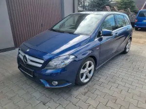 Mercedes-Benz B W246 180 CDI (BlueEFFICIENCY) 2011