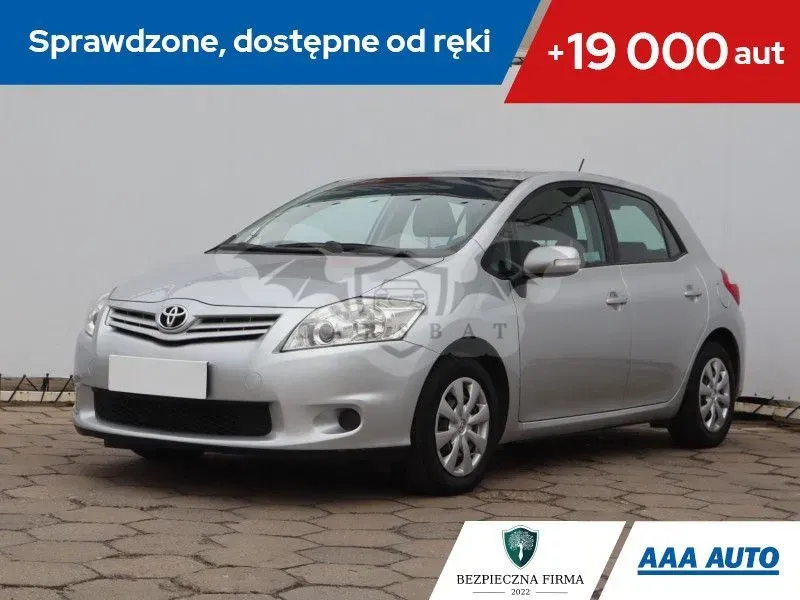 Toyota Auris II 2013