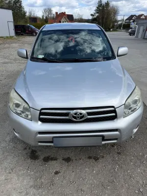 Toyota Rav4 III 2.2 D-4D Luna 2008