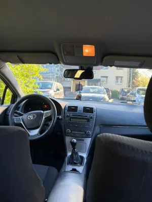 Toyota Avensis III 2.0 D-4D Sol 2009