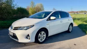 Toyota Auris II 1.8 HSD Luna 2014