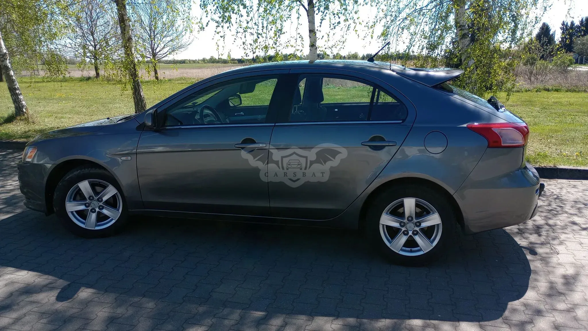 Mitsubishi Lancer VIII 1.5 Invite 2010