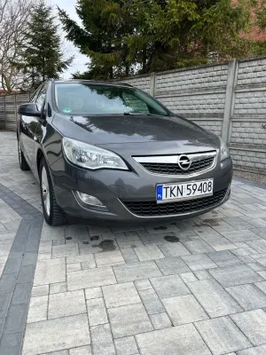 Opel Astra J 1.7 CDTI 2012