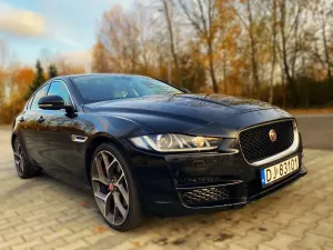 Jaguar XE 2.0 T Prestige 2016