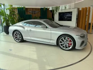 Bentley Continental 2025