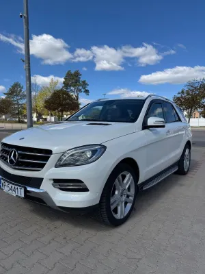 Mercedes-Benz ML W166 350 4MATIC BlueEFFICIENCY 7G-TRONIC Edition 1 2014