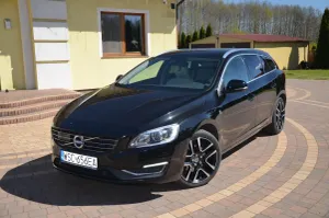 Volvo V60 I B4 D R-Design 2017