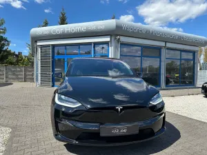 Tesla Model X 2023