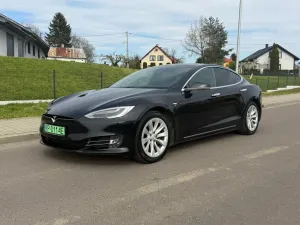 Tesla Model S 2017