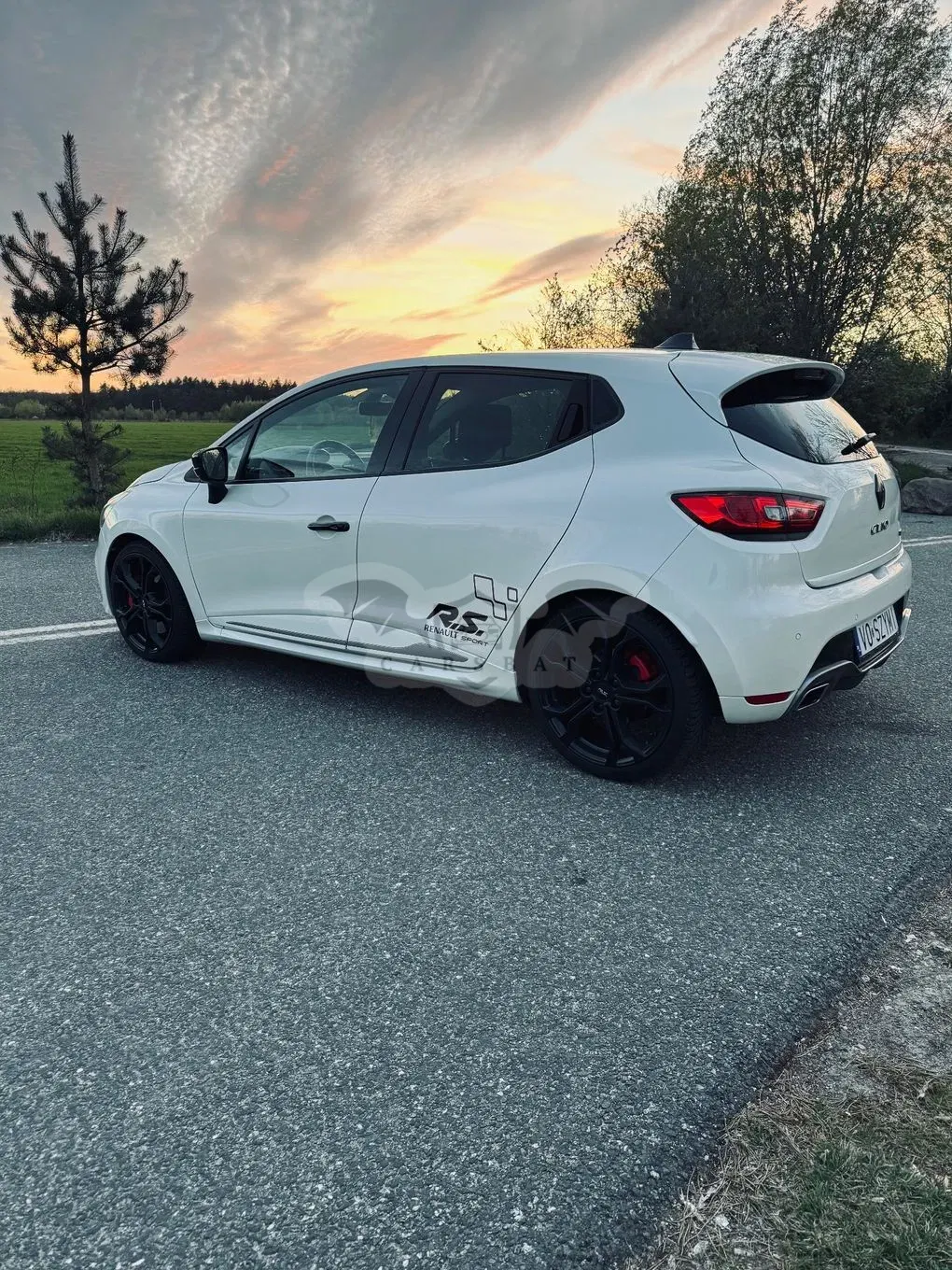 Renault Clio IV TCe 200 EDC Sport R.S 2015