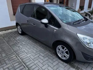 Opel Meriva II 2012