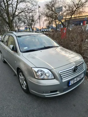 Toyota Avensis II 1.8 VVT-i Luna 2006