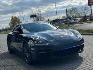 Porsche Panamera 2020