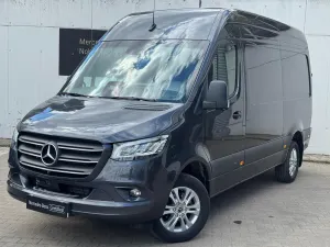 Mercedes-Benz Sprinter 2025