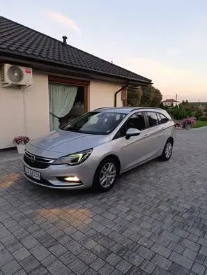 Opel Astra K 1.6 CDTI Sport 2017