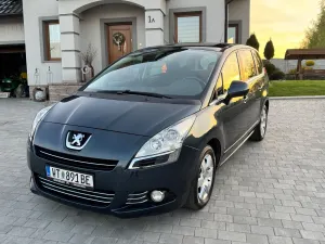 Peugeot 5008 I 1.6 HDi Trendy 2012