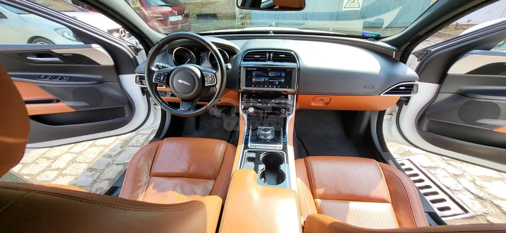 Jaguar XE 2.0 D Prestige 2017