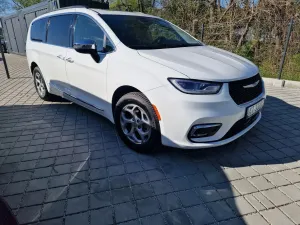 Chrysler Pacifica 2023
