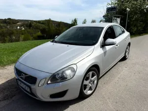 Volvo S60 II D5 Momentum 2010