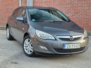 Opel Astra J 1.4 Selection 2012