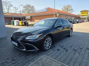 Lexus ES 300h Prestige 2021
