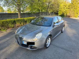Alfa Romeo Giulietta 1.4 TB MultiAir Distinctive 2011