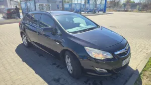 Opel Astra J 2.0 CDTI Sport 2011
